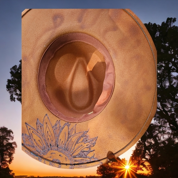 Handcrafted Burnt Rancher Hat - Picture 3 of 3